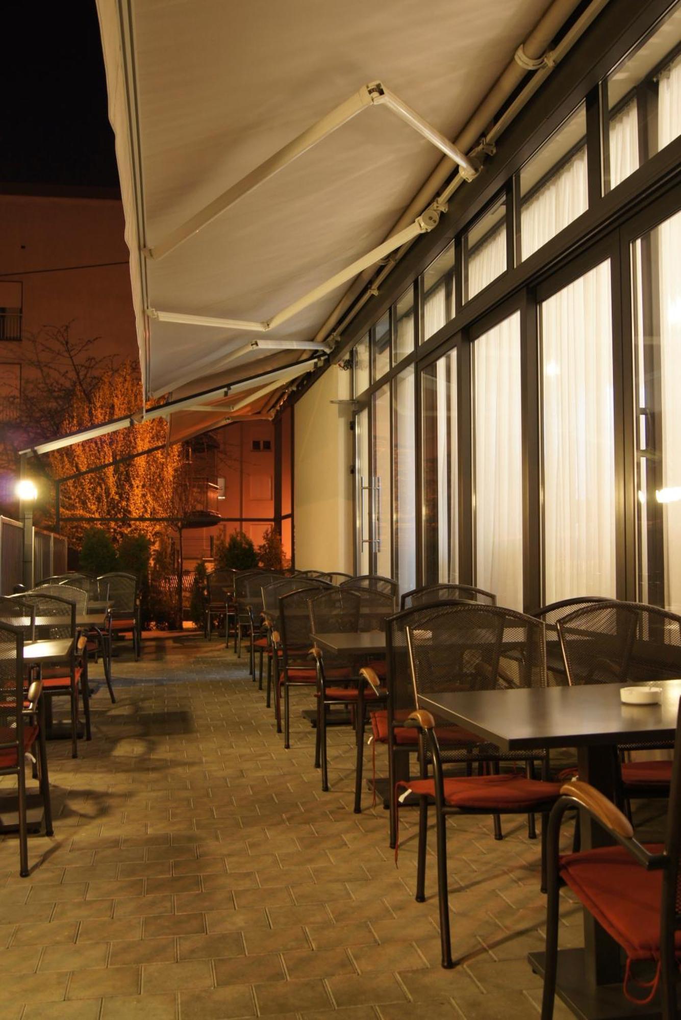 Hotel Delminivm Zagreb Bagian luar foto