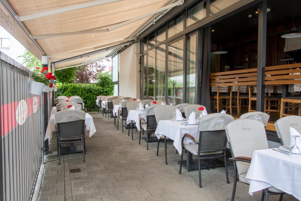 Hotel Delminivm Zagreb Bagian luar foto