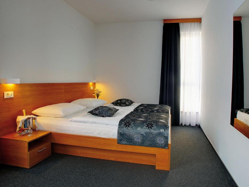 Hotel Delminivm Zagreb Ruang foto